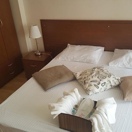 Persian Hotel Istanboel Buitenkant foto
